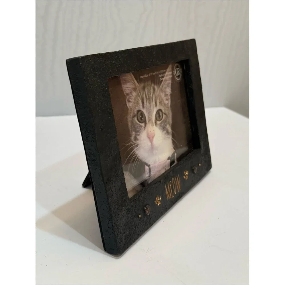 Vintage Grasslands Road MEOW Kitty Cat Picture Frame Faux Cement